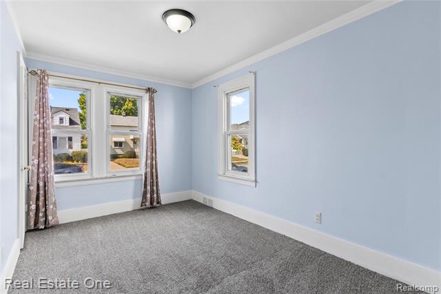 Builiding view five for 5444 Kenilworth, Dearborn, MI. 48126