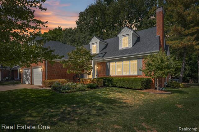 Builiding view thirty one for 23326 Longacre, Farmington, MI. 48335