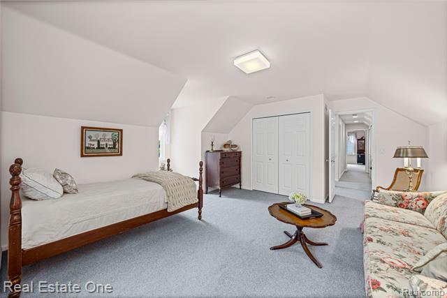 Builiding view twenty two for 23326 Longacre, Farmington, MI. 48335