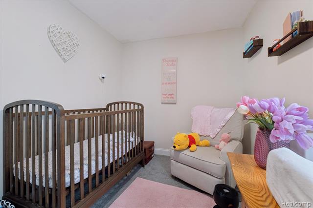 Builiding view seven for 1004 E Otis, Hazel Park, MI. 48030