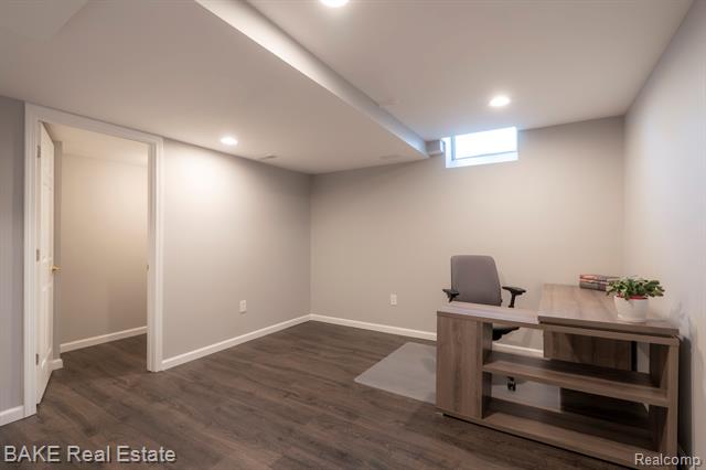 Builiding view forty seven for 15396 Bay Hill, Northville, MI. 48168