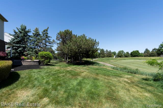Builiding view ten for 15396 Bay Hill, Northville, MI. 48168