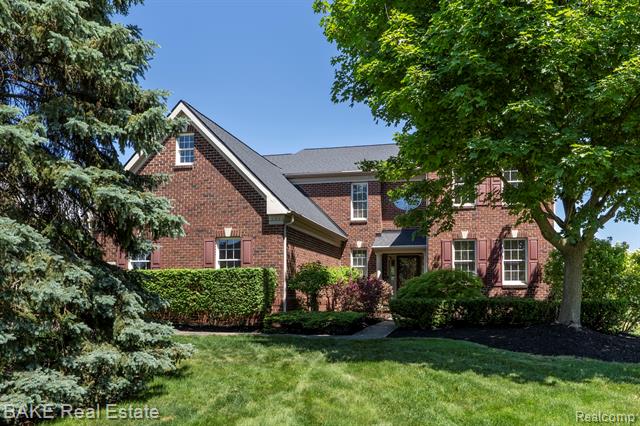 front view for 15396 Bay Hill Dr, Northville, Mi. 48168