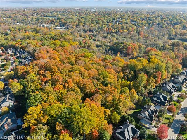 Builiding view eighty eight for 15894 Augusta, Northville, MI. 48168