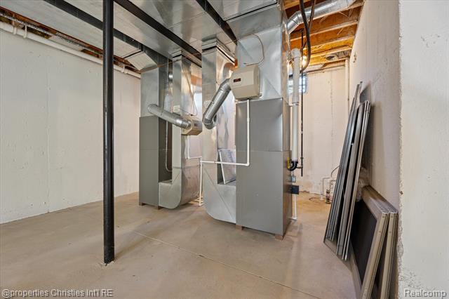 Builiding view fifty eight for 15894 Augusta, Northville, MI. 48168