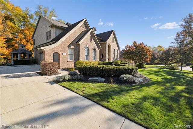 Builiding view one for 15894 Augusta, Northville, MI. 48168