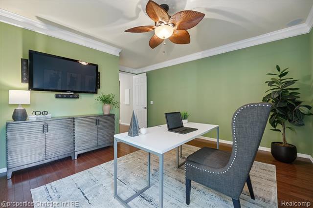 Builiding view seventeen for 15894 Augusta, Northville, MI. 48168