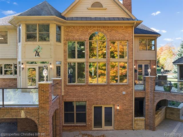 Builiding view seventy two for 15894 Augusta, Northville, MI. 48168