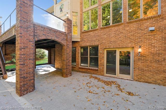 Builiding view sixty nine for 15894 Augusta, Northville, MI. 48168