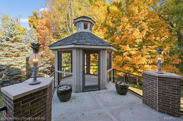 Builiding view sixty two for 15894 Augusta, Northville, MI. 48168