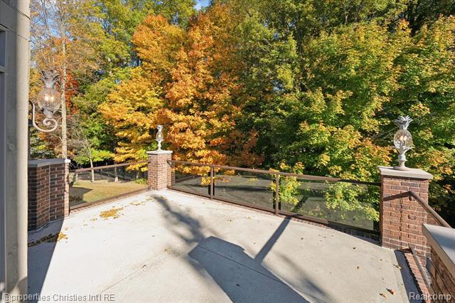 Builiding view sixty for 15894 Augusta, Northville, MI. 48168