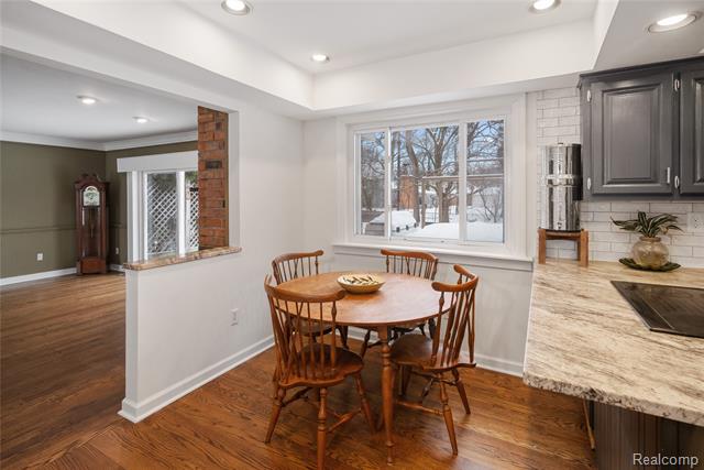 Builiding view nine for 15238 Farmbrook, Plymouth, MI. 48170