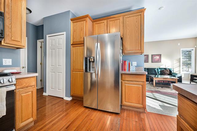 Builiding view ten for 42905 River Bend, Plymouth, MI. 48170