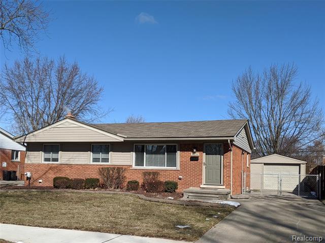 front view for 32236 Lyndon, Livonia, Mi. 48154
