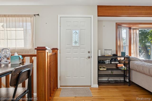 Builiding view five for 14677 Auburndale, Livonia, MI. 48154