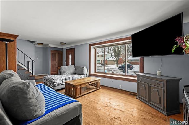 Builiding view three for 14530 Gary, Livonia, MI. 48154