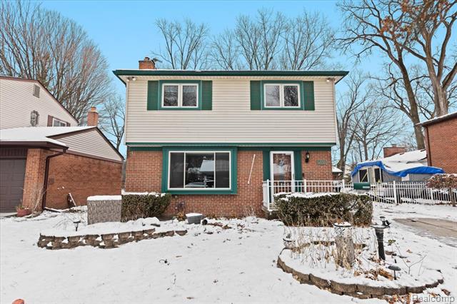 front view for 14530 Gary, Livonia, Mi. 48154