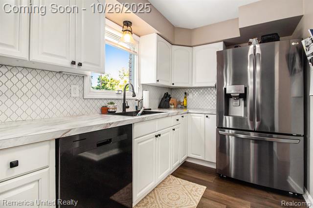 Builiding view eleven for 33040 Allen, Livonia, MI. 48154