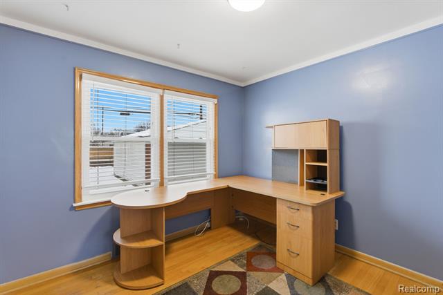 Builiding view fifteen for 26062 Elsinore, Redford, MI. 48239