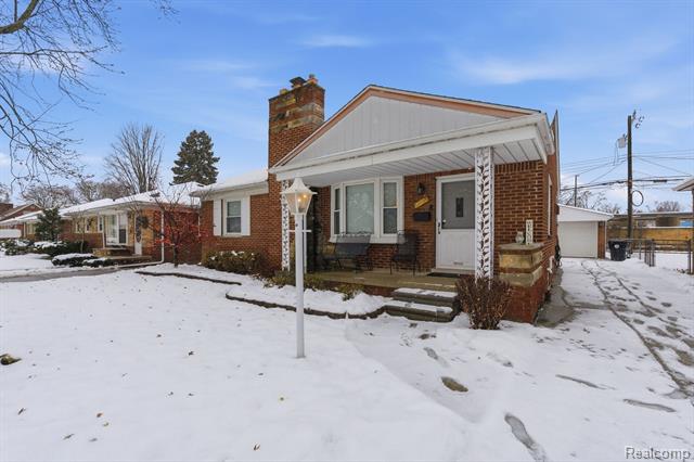 Builiding view two for 26062 Elsinore, Redford, MI. 48239