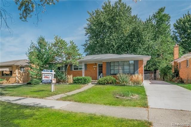 front view for 14370 Alexander, Livonia, Mi. 48154