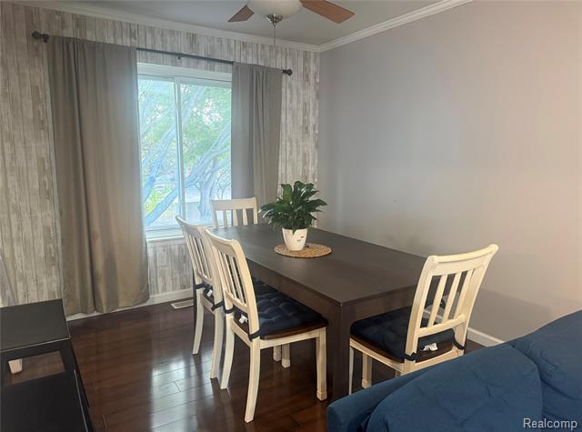 Builiding view eleven for 29109 Perth, Livonia, MI. 48154