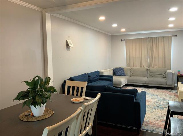 Builiding view fourteen for 29109 Perth, Livonia, MI. 48154