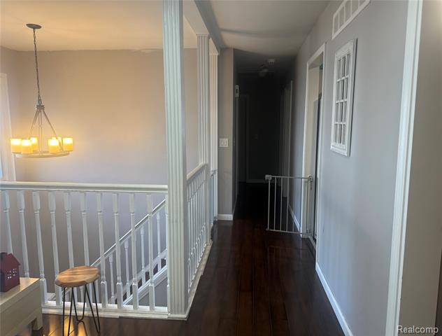 Builiding view twelve for 29109 Perth, Livonia, MI. 48154