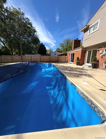 Builiding view thirty six for 29729 Buckingham, Livonia, MI. 48154