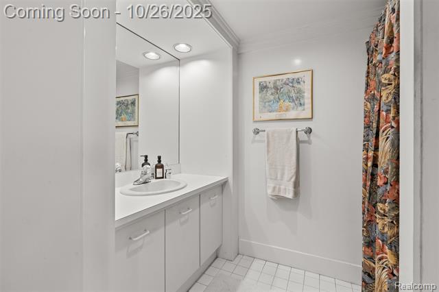 Builiding view eleven for 31126 Grennada, Livonia, MI. 48154