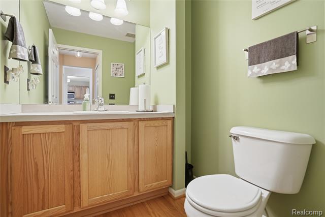 Builiding view twenty one for 14649 Taylor, Livonia, MI. 48154