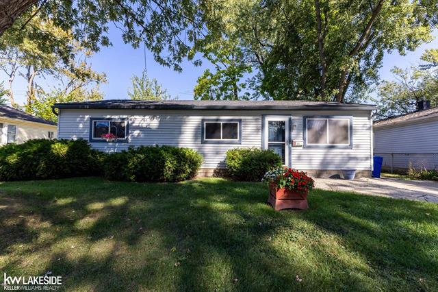 front view for 1909 E Troy St, Ferndale, Mi. 48220