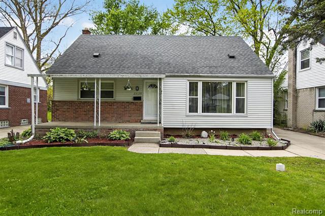 front view for 23125 Church St, Oak Park, Mi. 48237