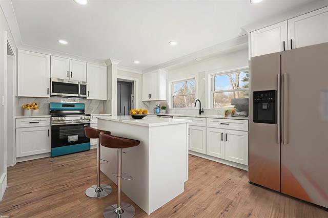 Builiding view four for 23558 Russell, Southfield, MI. 48075