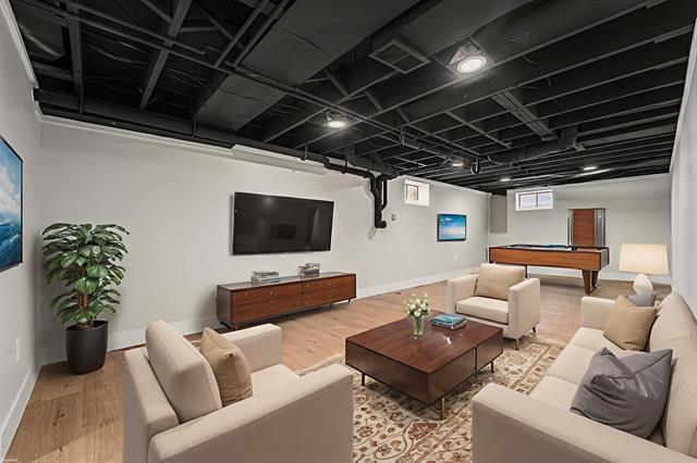 Builiding view twenty four for 23558 Russell, Southfield, MI. 48075