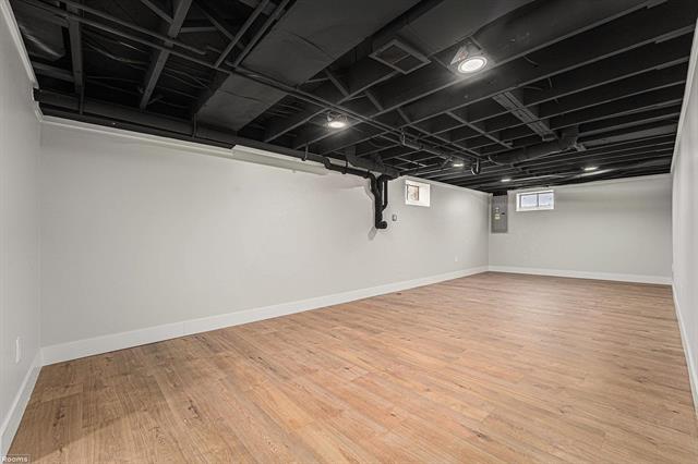 Builiding view twenty six for 23558 Russell, Southfield, MI. 48075