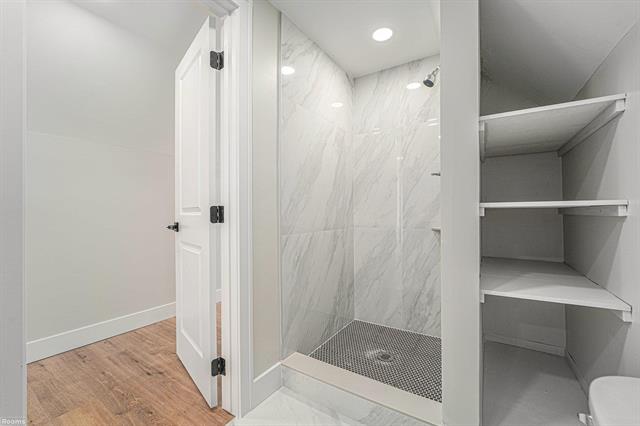 Builiding view twenty three for 23558 Russell, Southfield, MI. 48075