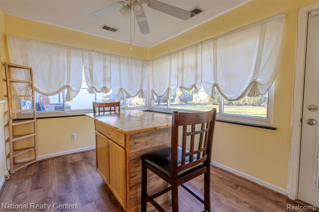 Builiding view four for 25002 Donald, Redford, MI. 48239