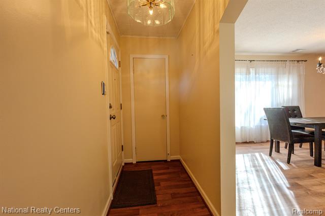 Builiding view seventeen for 25002 Donald, Redford, MI. 48239