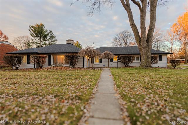 Builiding view twenty four for 25002 Donald, Redford, MI. 48239