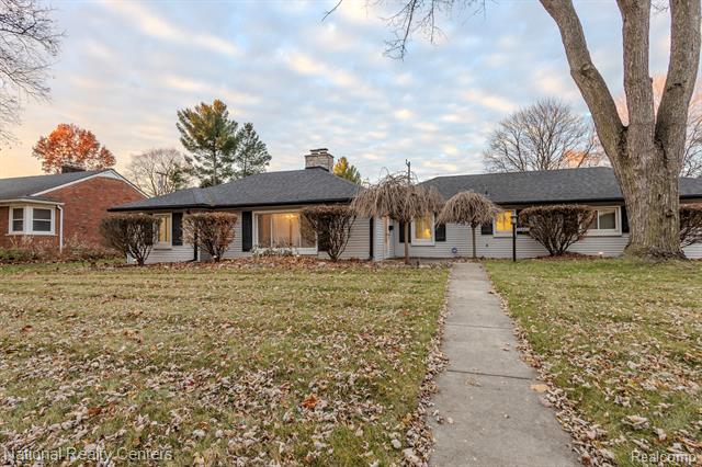 Builiding view twenty three for 25002 Donald, Redford, MI. 48239