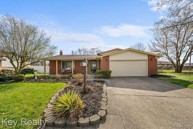 front view for 13940 Blackburn, Livonia, Mi. 48154