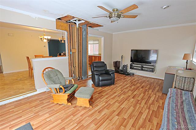 Builiding view five for 14158 Hubbard, Livonia, MI. 48154