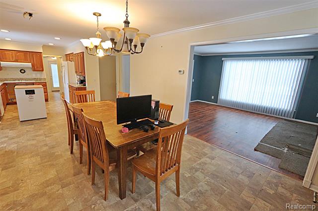 Builiding view nine for 14158 Hubbard, Livonia, MI. 48154