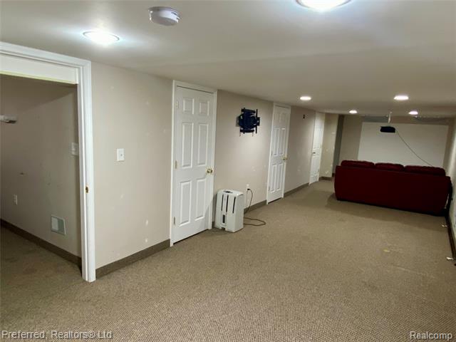 Builiding view fourteen for 15148 Paderewski, Livonia, MI. 48154