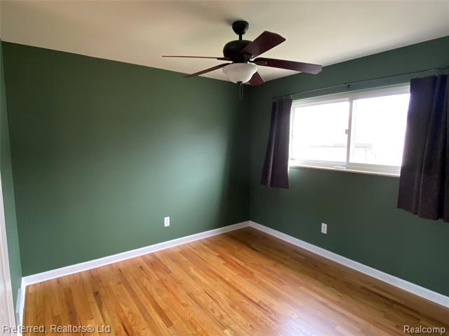 Builiding view nine for 15148 Paderewski, Livonia, MI. 48154