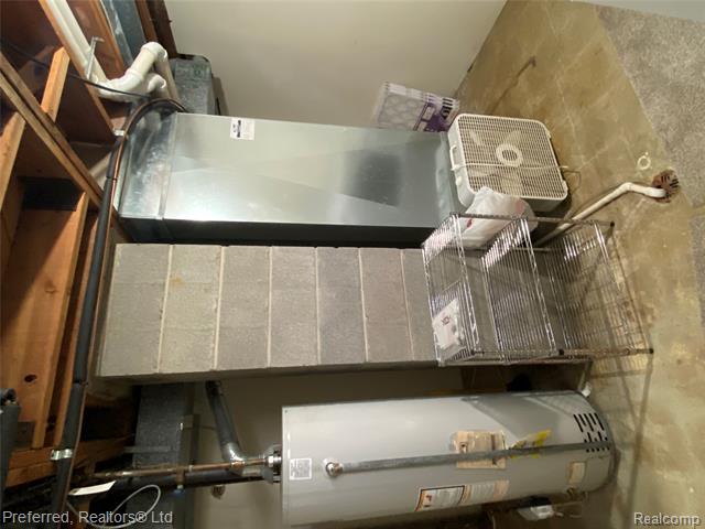 Builiding view twelve for 15148 Paderewski, Livonia, MI. 48154