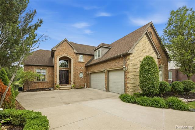 front view for 50573 Elmwood Ct, Plymouth, Mi. 48170