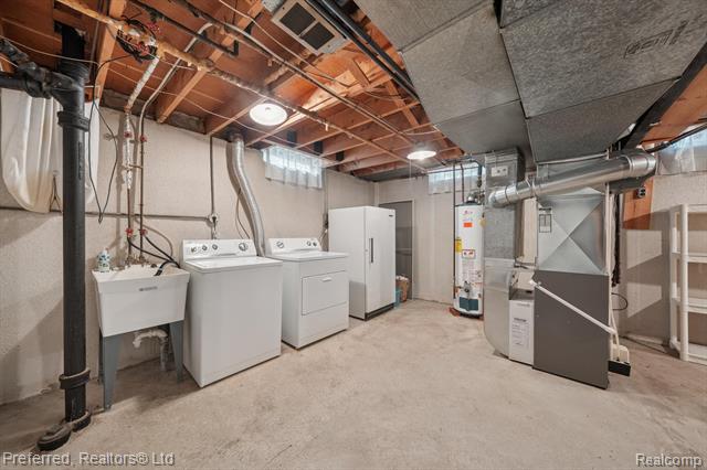 Builiding view thirty seven for 14641 Ronnie, Livonia, MI. 48154