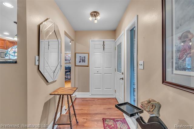 Builiding view five for 14285 Adams, Livonia, MI. 48154